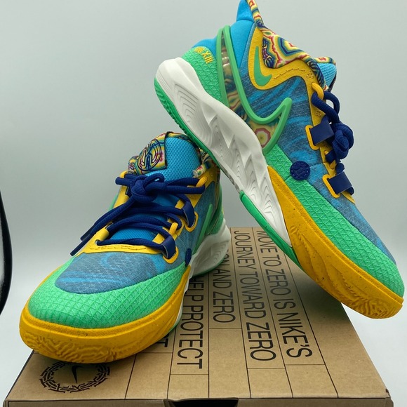 Nike Basketball Shoe Nike Kyrie Flytrap Youth Nike Kyrie Flytrap
